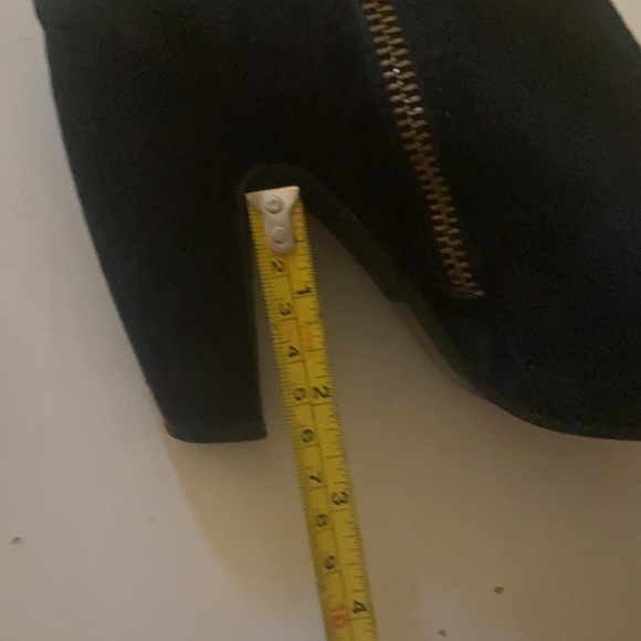 Steve Madden Black Suede heeled Booties - Picture 6 of 6